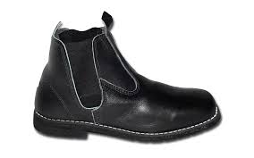 Botas pretas resistentes XZ